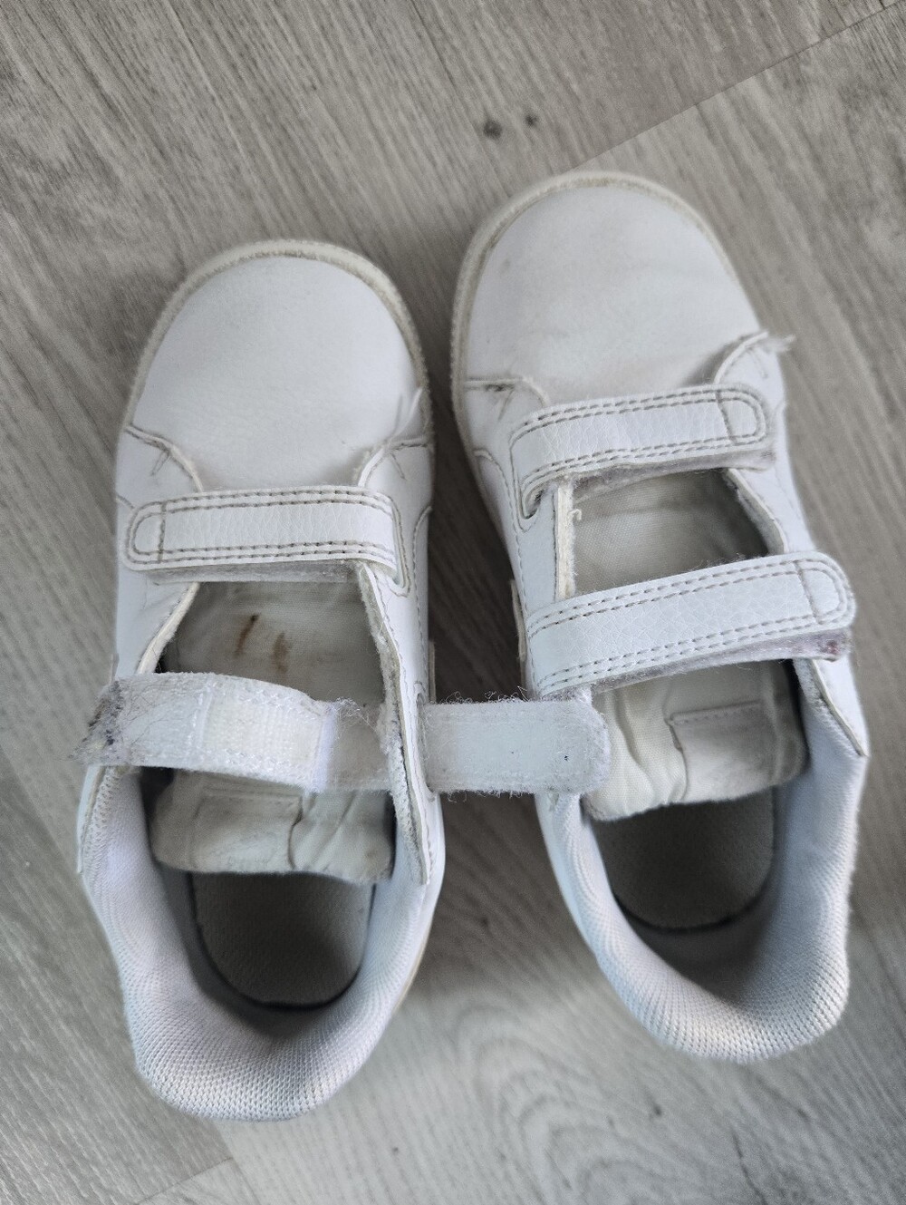 Nike White Leather Kids Velcro Sneakers - Picture 3 of 5